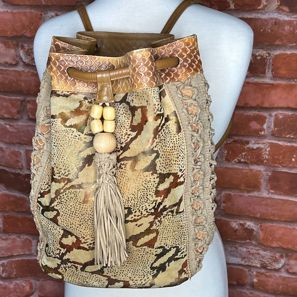 Brizzolari Leather Bucket Bag